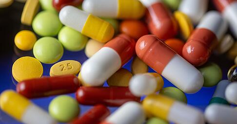 Medikamente könnten bald mit 100 Prozent Zöllen belegt werden. Das wäre ein harter Schlag für die deutsche Pharmaindustrie.