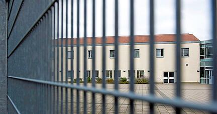 Auch am Klinikum am Weissenhof gibt es einen Maßregelvollzug. Freie Therapieplätze für verurteilte Straftäter sind landesweit rar.
Foto: Archiv/Berger Auch am Klinikum am Weissenhof gibt es einen Maßregelvollzug. Freie Therapieplätze für verurteilte Straftäter sind landesweit rar.
Foto: Archiv/Berger