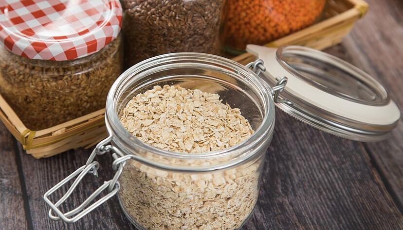 Eine Gemeinsamkeit der von &laquo;&Ouml;ko-Test&raquo; gepr&uuml;ften Haferflocken mit Bestnoten: Sie sind bio.