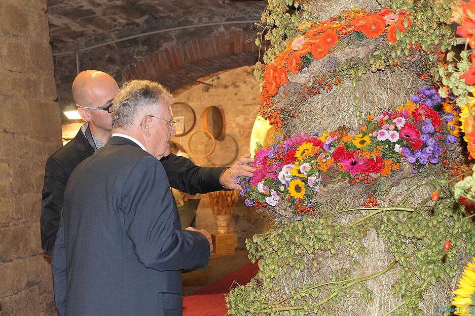 Erwin Teufel er&ouml;ffnet letzte Blumenschau auf der Laga