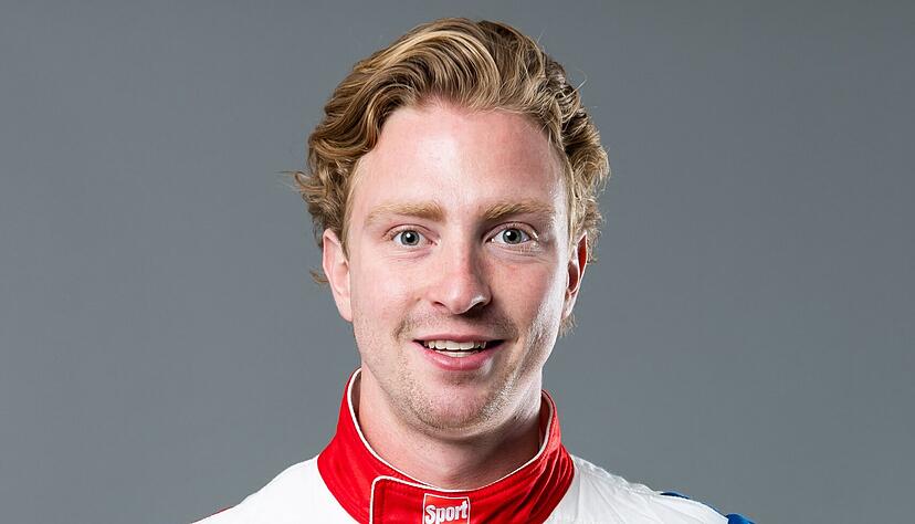 Das offizielle Fahrerbild von Pablo Schumm.