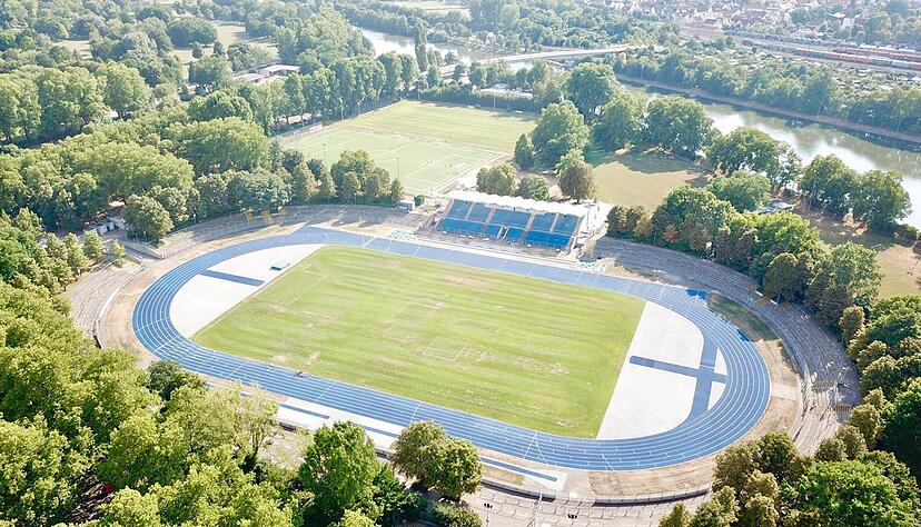 Das Frankenstadion aus der Luft. Hier rollt k&uuml;nftig mindestens der Regionalliga-Fu&szlig;ball. Wer darf hier sonst noch spielen?
