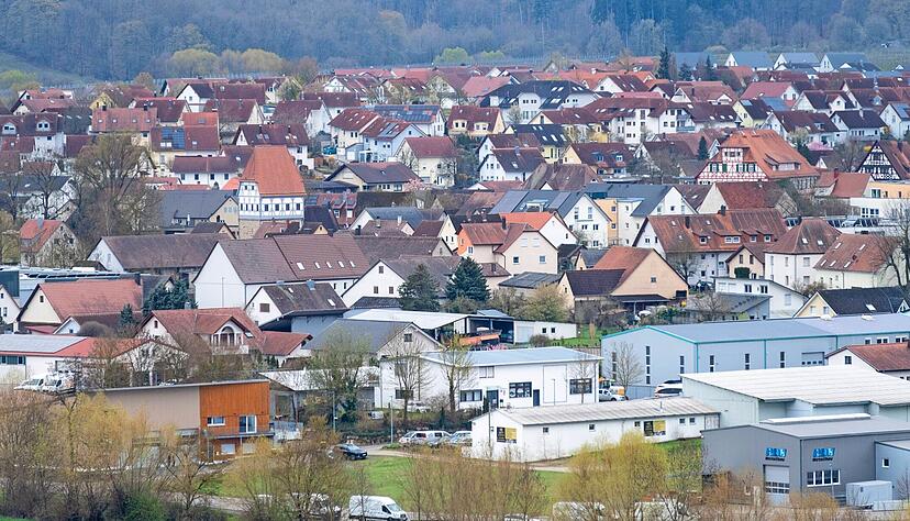 Die Gemeinde Lehrensteinsfeld war finanziell noch nie auf Rosen gebettet, aber jetzt ist sie es erst recht nicht. Gro&szlig;e Spr&uuml;nge kann die Kommune nicht machen.