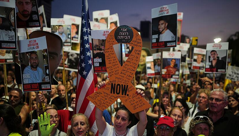 Angeh&ouml;rige der Geiseln f&uuml;rchten um das Leben ihrer Liebsten.