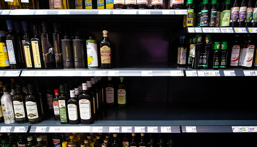 Unternehmen der Lebensmittelbranche bekommen den Mangel an Speiseöl derzeit stark zu spüren.