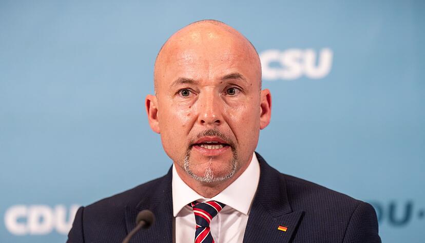 Erhebt schwere Vorw&uuml;rfe gegen Pro Asyl: CSU-Landesgruppenchef Alexander Hoffmann. (Archivbild)