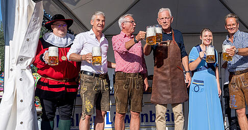 Zur Eröffnung des Heilbronner Volksfest teilten sich OB Harry Mergel und Innenminister Thomas Strobl die Festbühne.
