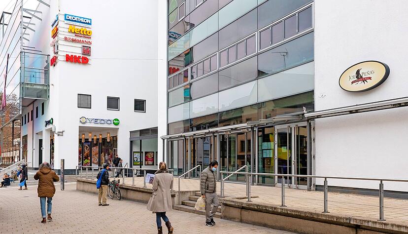 Das mexikanische Restaurant Joe Peña´s ist seit einigen Tagen in die renovierten Räume am Berliner Platz eingezogen.
Foto: Mario Berger Das mexikanische Restaurant Joe Peña´s ist seit einigen Tagen in die renovierten Räume am Berliner Platz eingezogen.
Foto: Mario Berger