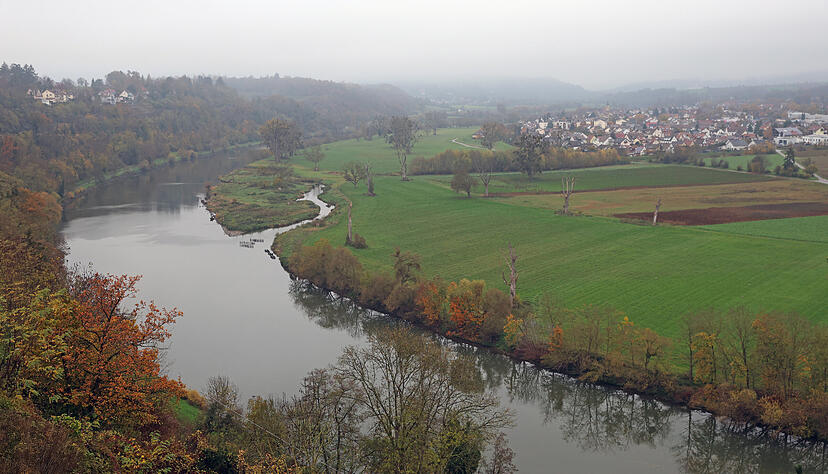 Unsichtbare Gefahr: Per- und polyfluorierte Alkylsubstanzen kommen in Gewässern wie dem Neckar vor, aber auch in Alltagsprodukten. Unsichtbare Gefahr: Per- und polyfluorierte Alkylsubstanzen kommen in Gewässern wie dem Neckar vor, aber auch in Alltagsprodukten.