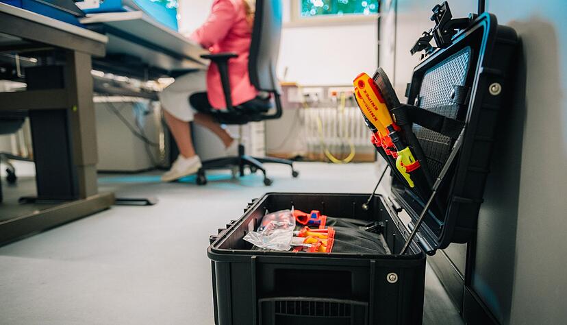 Ob Wartung, Instandsetzung von Maschinen oder St&ouml;rungsbeseitigung: Mit ihrem Team k&uuml;mmert sich Objektleiterin Annabella Bolsenk&ouml;tter um alles, was mit der Technik der Geb&auml;ude zu tun hat.