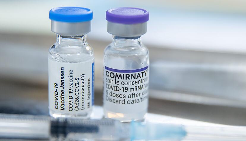 F&uuml;r eine anerkannte Grundimmunisierung muss auf die Erstimpfung mit Johnson & Johnson eine Zweitimpfung folgen - am besten mit einem mRNA-Vakzin.