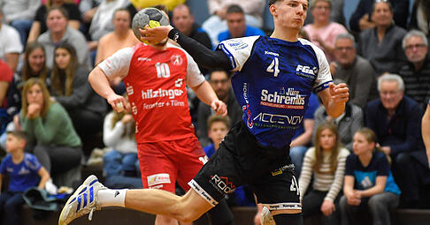 Weinsbergs Sommer-Neuzugang Miko Schimoneck nutzte im Top-Spiel gegen die HSG Willstätt/Hanauerland seine Spielzeit bestens: Der 19-Jährige steuerte in der zweiten Spielhälfte drei Tore und viel Dynamik bei. Weinsbergs Sommer-Neuzugang Miko Schimoneck nutzte im Top-Spiel gegen die HSG Willstätt/Hanauerland seine Spielzeit bestens: Der 19-Jährige steuerte in der zweiten Spielhälfte drei Tore und viel Dynamik bei.