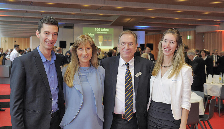 Volksbank Hohenlohe: Verabschiedung des Vorstandsvorsitzenden Edmund Wahl Volksbank Hohenlohe: Verabschiedung des Vorstandsvorsitzenden Edmund Wahl