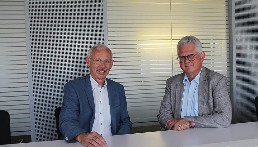 Professor Dr.-Ing Hans Dieter Wagner (links) und Professor Dr. Jörg Wild haben über ihre Zeit an der Hochschule Heilbronn einiges zu erzählen.
Foto: Lisa Könnecke