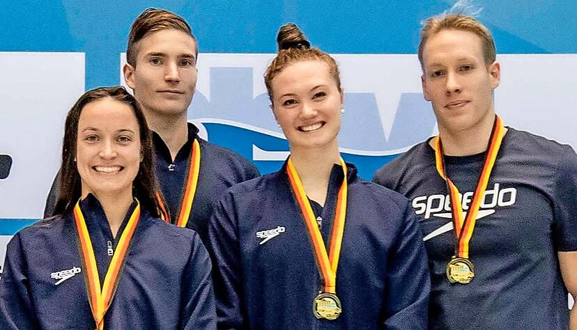 Die Neckarsulmer DM-Gold-Staffel (von links): Nadine Laemmler, Aleksi Schmid, Marlene Hüther und Max Ziemann.
Foto: Jo Kleindl Die Neckarsulmer DM-Gold-Staffel (von links): Nadine Laemmler, Aleksi Schmid, Marlene Hüther und Max Ziemann.
Foto: Jo Kleindl