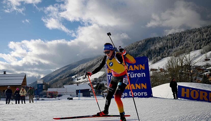 Franziska Preuß holt als Sprint-Zweite ihr nächstes Top-Ergebnis. Franziska Preuß holt als Sprint-Zweite ihr nächstes Top-Ergebnis.