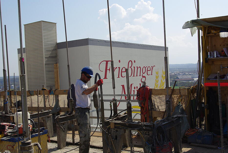 Silo-Neubau bei der Frießinger Mühle in Bad Wimpfen Silo-Neubau bei der Frießinger Mühle in Bad Wimpfen