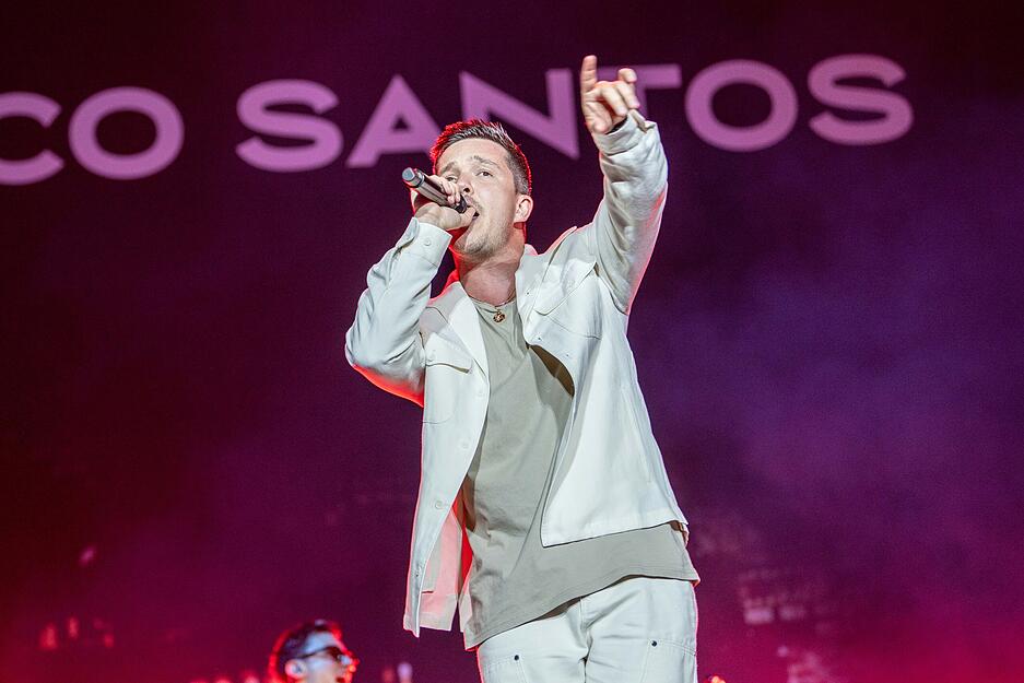 Nico Santos bei seinem Auftritt auf dem Würth-Open-Air in Künzelsau.