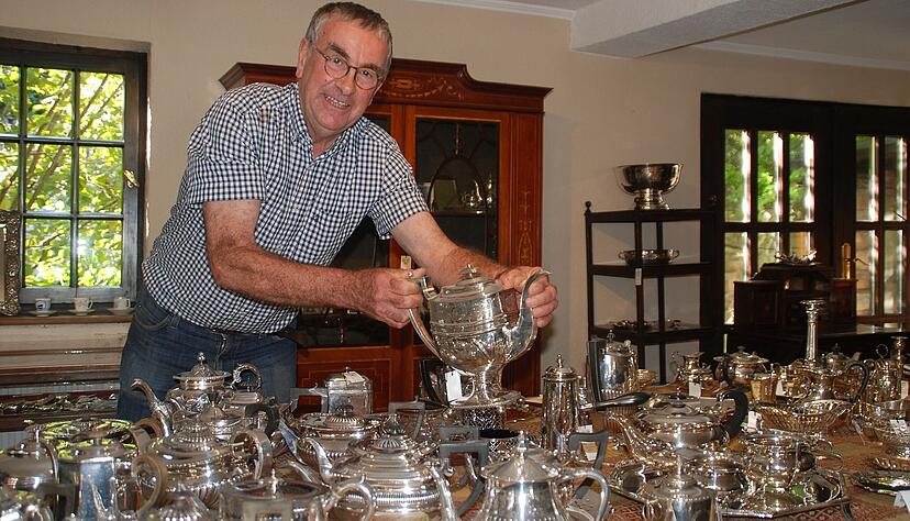 John Birchall in seinem Cleversulzbacher Antiquitätengeschäft im Jahr 2017.