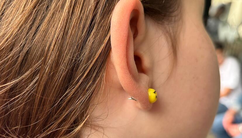 Die passenden Ohrstecker zum Outfit: Schmuck ist eine Möglichkeit, die eigene Persönlichkeit auszudrücken. Die passenden Ohrstecker zum Outfit: Schmuck ist eine Möglichkeit, die eigene Persönlichkeit auszudrücken.