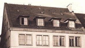 1951: Der Hauptsitz in der Kaiserstraße 34 ist wieder aufgebaut.Fotos: Volksbank 1951: Der Hauptsitz in der Kaiserstraße 34 ist wieder aufgebaut.Fotos: Volksbank