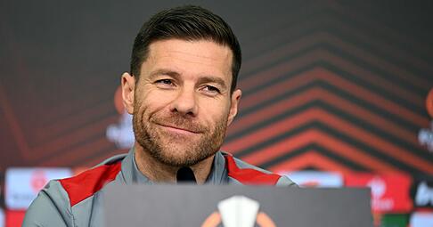 Mit Bayer Leverkusen erfolgreich in Meisterschaft, Pokal und Europa League: Xabi Alonso.