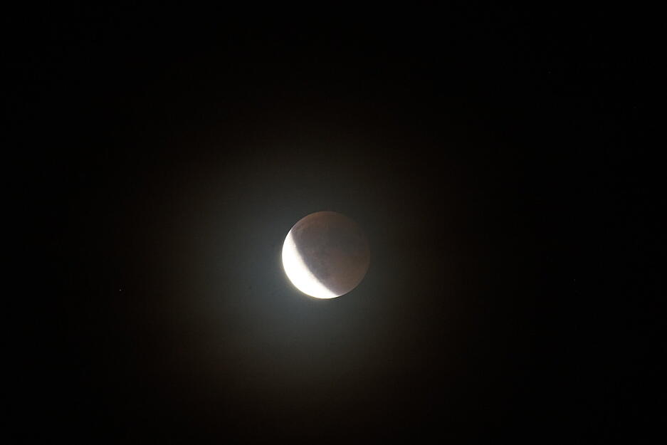 Die totale Mondfinsternis ist am Sonntagabend über Heilbronn und der Region zu sehen.