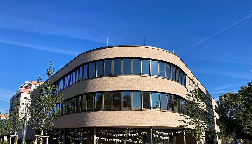 Die Stadt Heilbronn hat der Gerhart-Hauptmann-Schule für 16 Millionen Euro einen Neubau errichtet.
Foto: Archiv/Hettich Die Stadt Heilbronn hat der Gerhart-Hauptmann-Schule für 16 Millionen Euro einen Neubau errichtet.
Foto: Archiv/Hettich