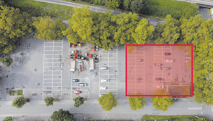 Die Viehweide aus der Vogelperspektive. Rot markiert ist die Fläche, auf der der Interims-Recyclinghof errichtet werden soll.