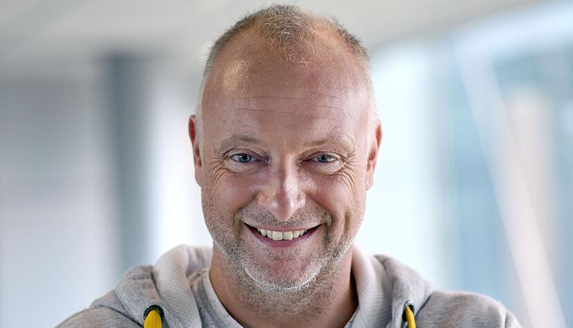 Frank Buschmann stellt sich neu auf. Frank Buschmann stellt sich neu auf.