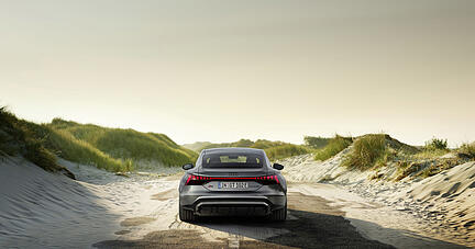 Static photo,
Colour: Daytona grey