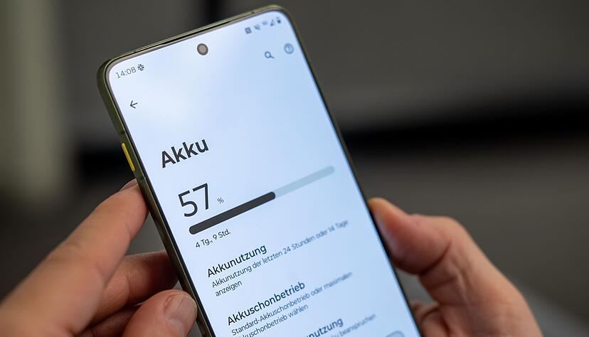 Gut f&uuml;r die &laquo;Akkugesundheit&raquo;: Bei den meisten Smartphones l&auml;sst sich inzwischen ein Ladelimit einstellen.
