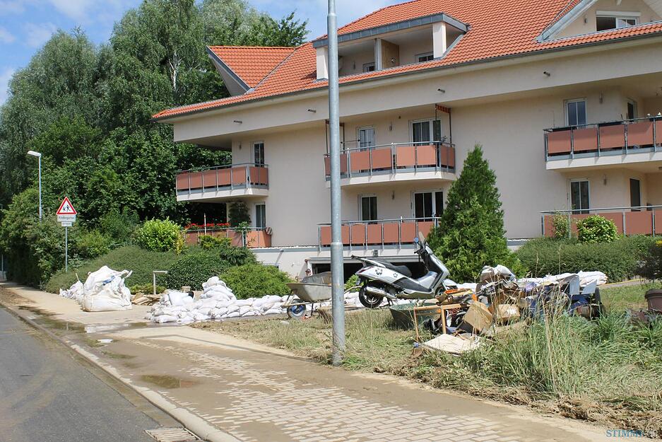 Aufr&auml;umen nach Unwetter in Eppingen | 27.06.