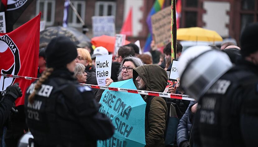Die Polizei sicherte die Veranstaltung in Dortmund mit starken Kr&auml;ften ab.