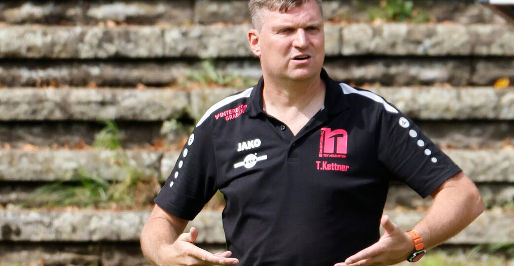 In den vergangenen beiden Jahren trainierte Thomas Kettner die Pink Ladies in der Regional- beziehungsweise Oberliga. Aktuell pausiert er.
