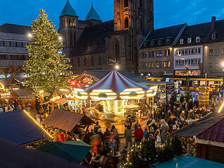 Auch am vierten Adventswochenende dreht sich das Karussell auf dem Heilbronner K&auml;thchen-Weihnachtsmarkt.