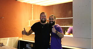 Die Gastronomen Victor Fortu und Reneh Geoges eröffnen ein neues Restaurant in der Heilbronner Neckarmeile