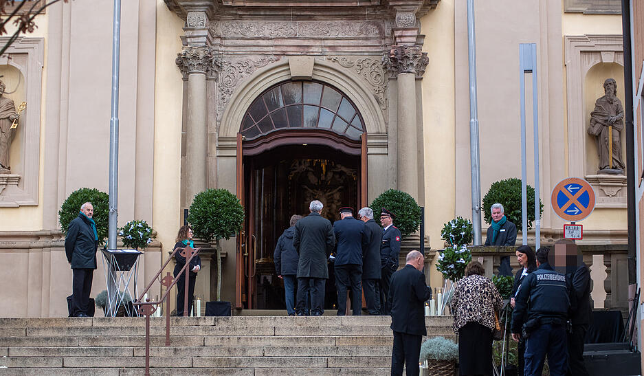Trauerfeier für Dr. Erhard Klotz in der Stadtpfarrkirche St. Dionysius. Trauerfeier für Dr. Erhard Klotz in der Stadtpfarrkirche St. Dionysius.