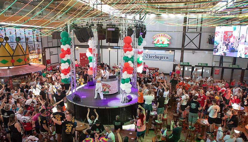 Zur Saisoner&ouml;ffnung war der Bierk&ouml;nig am Ballermann schon wieder gut besucht.