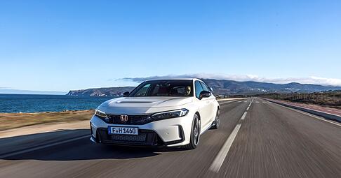 Mit einem Sprintwert von 5,4 Sekunden und einer Spitzengeschwindigkeit von 275 km/h ist der Honda Civic R-Type eine Seltenheit in der Kompaktklasse.