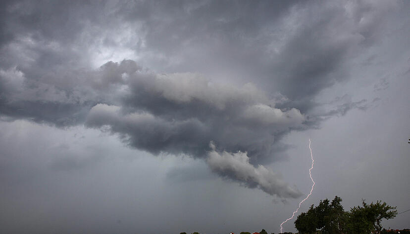 Unwetter sorgen in Baden-W&uuml;rttemberg immer wieder in den hei&szlig;en Sommermonaten f&uuml;r Probleme.
