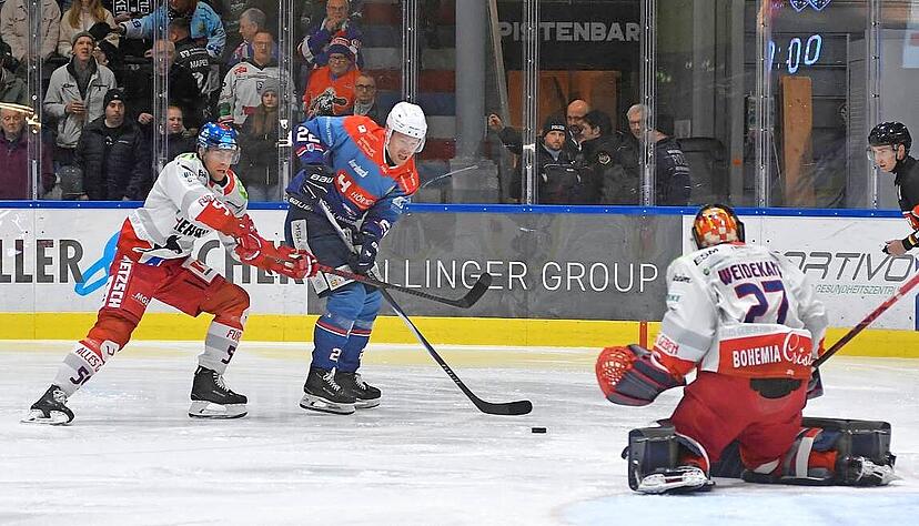 Eishockey in Heilbronn: Über den zukünftigen Standort des Stadions wird noch diskutiert. Den Neubau verantworten die Stadtwerke Heilbronn. Eishockey in Heilbronn: Über den zukünftigen Standort des Stadions wird noch diskutiert. Den Neubau verantworten die Stadtwerke Heilbronn.