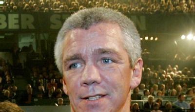 Der frühere Profiboxer Graciano Rocchigiani 2006 beim Kampf zwischen Axel Schulz und Brian Minto.