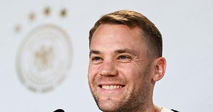 DFB-Torhüter Manuel Neuer will mit der One-Love-Binde auflaufen.