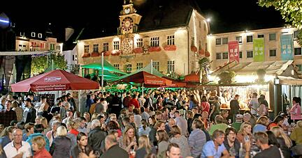 Gut 250?000 Gäste besuchen in guten Jahren das Heilbronner Weindorf. Bereits 2020 musste das Fest ausfallen. Gleichzeitig gab es aber eine Art Trostpflaster mit dezentralen Events, die "Weindorf Auslese".
Foto: Archiv/Seidel