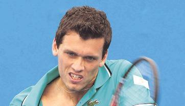 Tobias Kamke rutscht mit einer Wildcard ins Teilnehmerfeld. Innerhalb von zwölf Monaten hat er sich um fast 200 Positionen in der Weltrangliste verbessert.Fotos: dpa Tobias Kamke rutscht mit einer Wildcard ins Teilnehmerfeld. Innerhalb von zwölf Monaten hat er sich um fast 200 Positionen in der Weltrangliste verbessert.Fotos: dpa