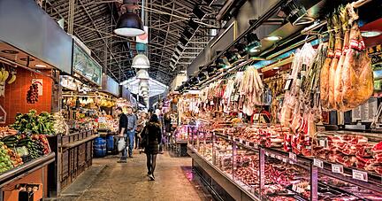 Frische, Regionalität und Auswahl zeichnen Markthallen wie hier in Barcelona aus.
Fotos: ArTo/stock.adobe.com/Ochs
