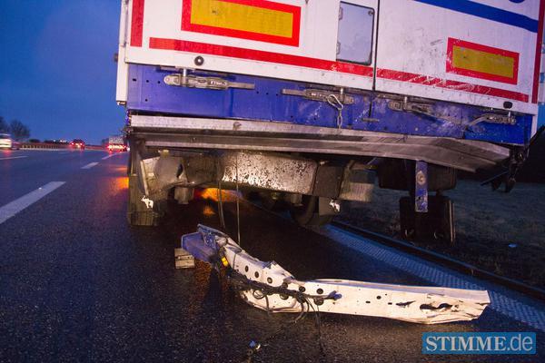Tödlicher A81-Unfall bei Mundelsheim | 05.03. Tödlicher A81-Unfall bei Mundelsheim | 05.03.