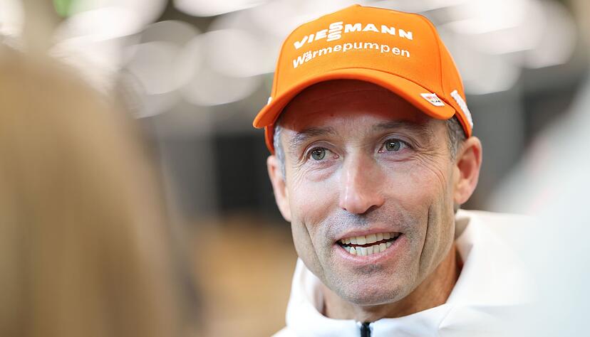 Hofft auf 2030: Cheftrainer Peter Schlickenrieder. (Archivfoto) Hofft auf 2030: Cheftrainer Peter Schlickenrieder. (Archivfoto)