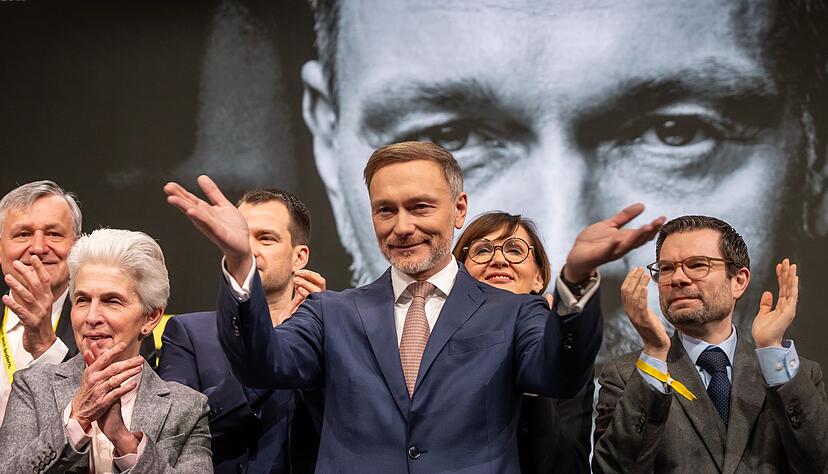 Der Vorsitzende im Mittelpunkt: Christian Lindner auf dem FDP-Parteitag